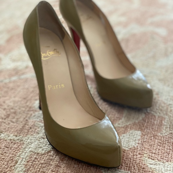 Christian Louboutin tan leather platform pumps - Picture 1 of 11